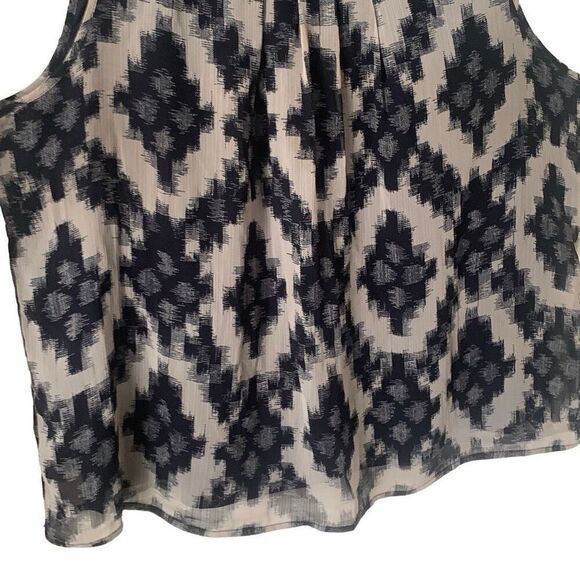 Pre Owned Women’s CJ Banks Sleeveless Blouse Geometric Blue White Sz XXL - Picture 5 of 10